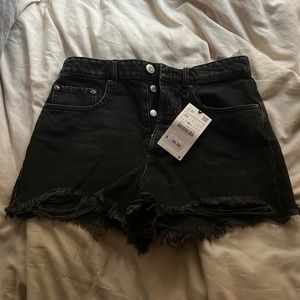 Black Zara Denim Shorts. Size 38